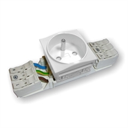 Prise NF SIMPLE 10-16A 250V : cliquez sur l’image pour voir les détails du produit