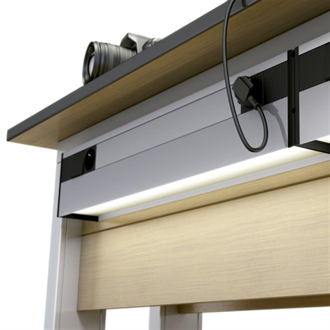 LUMEN lampe 36W+2 PC SCHUKO+interrupt+entr./sort.