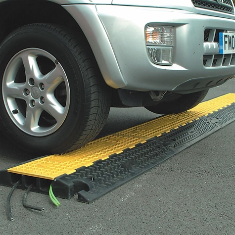 Protège-câbles 3 canaux 65mm 