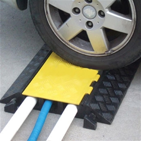 Protège-câbles 3 canaux 65mm 